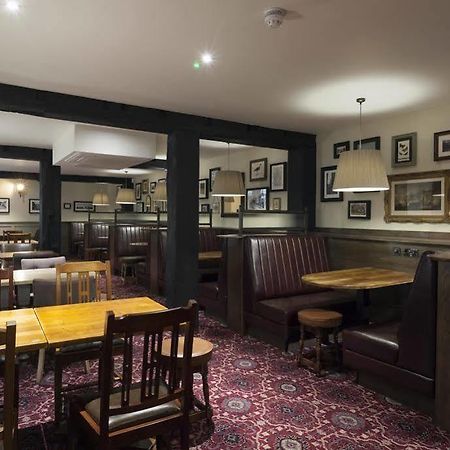 فندق كولومبتونفي  The White Hart المظهر الخارجي الصورة