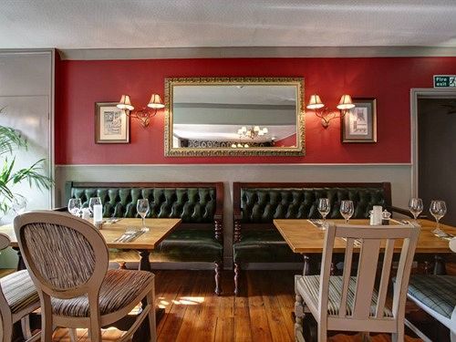 فندق كولومبتونفي  The White Hart المظهر الخارجي الصورة